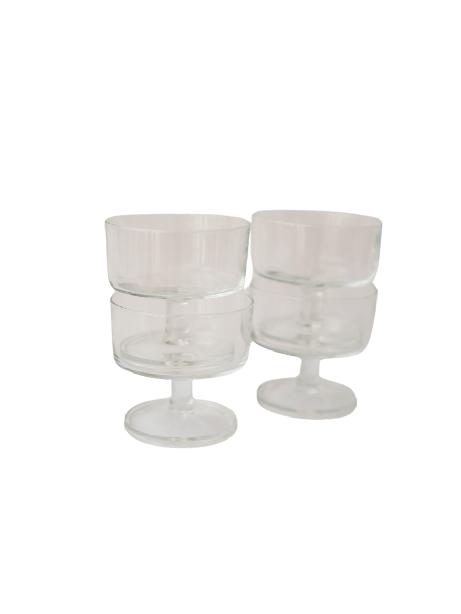 Set of 4 coupes 