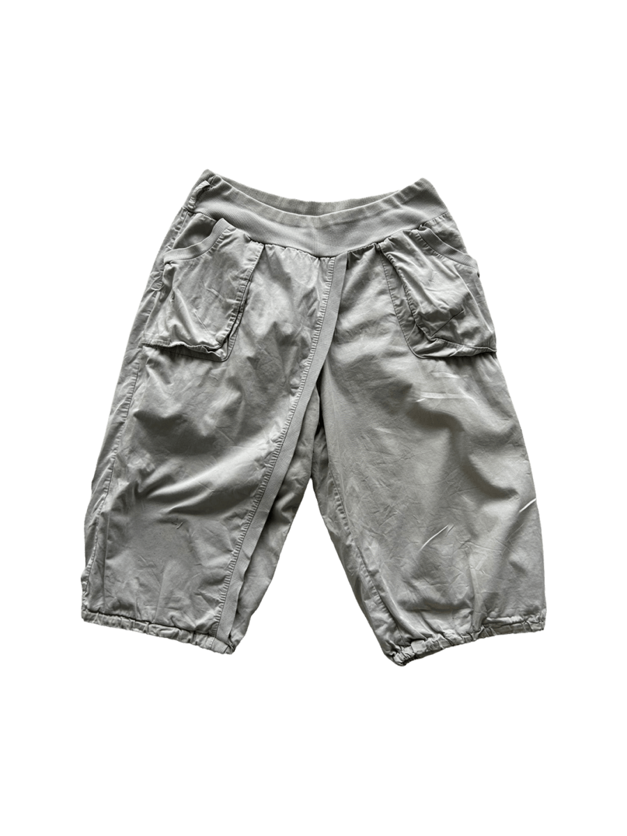 Asymmetric Balloon Capri Trousers