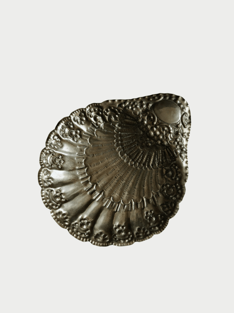 Vintage Ornate Silver Scalloped Shell Bowl